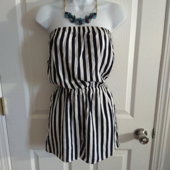 H&M Pants - H&M blue white Romper size 4
